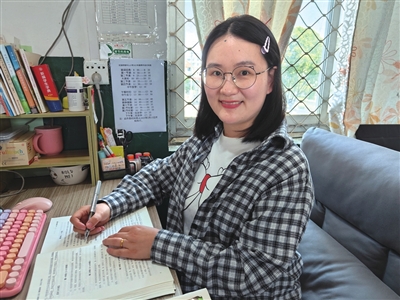 青春在校園閃光 ——記雙溪橋鎮(zhèn)中心小學(xué)教師石靜